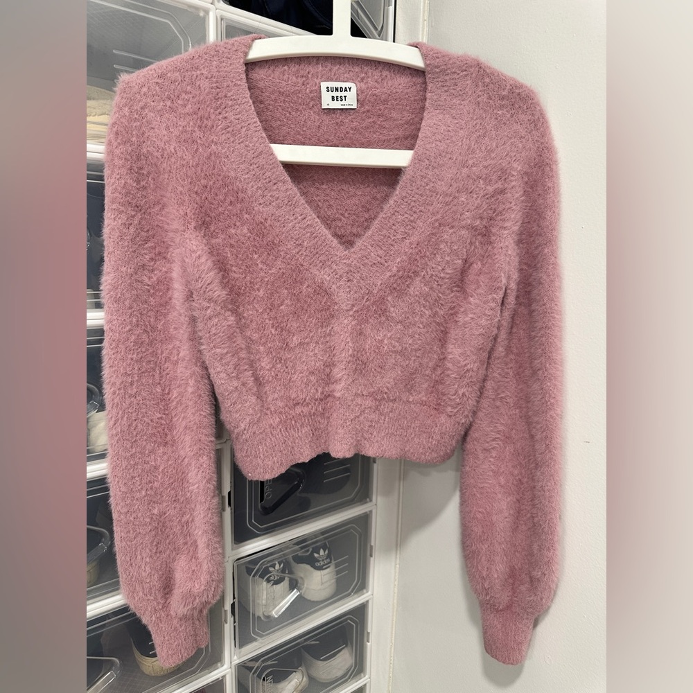Aritzia Sunday Best Dusty Rose Fuzzy V-Neck Sweater